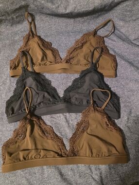 SKIMS BRALETTE Size XL NEW SET OF 3